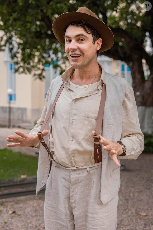 A turma de Candinho (Sergio Guizé) volta à Globo com a novela 'Êta Mundo Melhor!', a partir desta segunda-feira, 30 de junho de 2025.