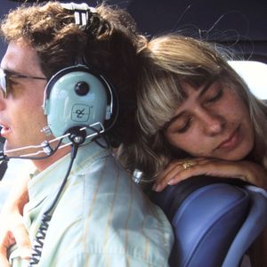 'Não é homem para...': Adriane Galisteu abre o jogo sobre polêmica com família de Ayrton Senna na época de namoro com piloto. Entenda mais detalhes!