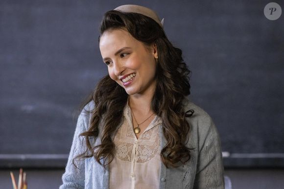 Defesa de Larissa Manoela aponta que contrato feito em 2012, quando ela tinha 11 anos, causou 'danos de ordem moral' à atriz e cantora