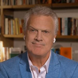 Pedro Bial relembra climão e reforça: 'Não foi culpa minha' ao contar por que cantor deixou a entrevista