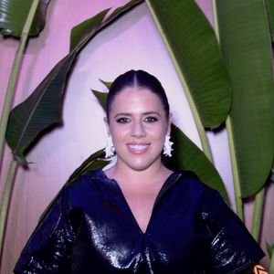 Looks para o The Town 2025: Tati Machado de all black, também de blusinha e saia