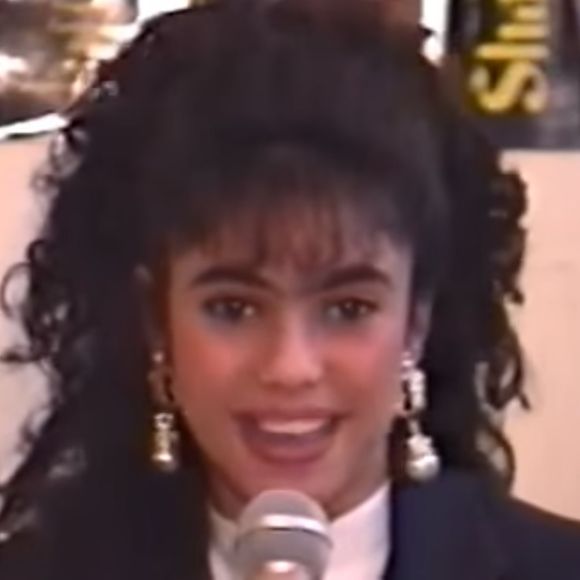 Shakira gravava suas apresentações em vídeos caseiros