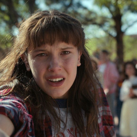 Millie Bobby Brown tinha 18 anos quando estrelou a quarta temporada, em 2022