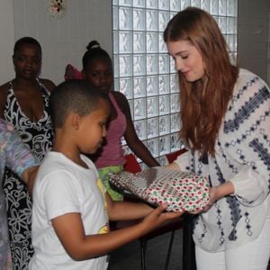 Especialistas alertam que recompensas externas, como prêmios por notas, podem não garantir interesse real pelo estudo a longo prazo