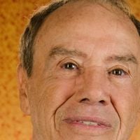 Hoje na Justiça contra as filhas, Stenio Garcia saiu em defesa das herdeiras há 35 anos ao revelar compra de apartamento: 'Respeito as duas e...'