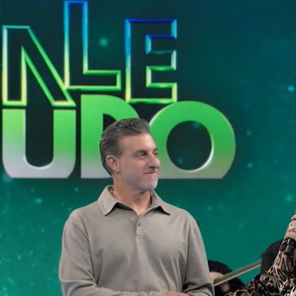 Preta Gil desabafou no palco do 'Domingão com Huck'