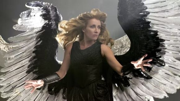 Em 'Anjos na América', o protagonista começa a receber visitas de um anjo