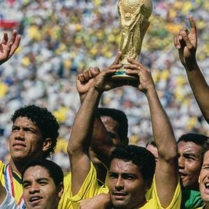 Romário, hoje com 60 anos, viveu um verdadeiro pesadelo antes da Copa de 1994 após o pai ser sequestrado por criminosos no Rio de Janeiro