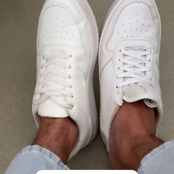 Eliezer mostrou os tênis iguais nos stories de seu Instagram.