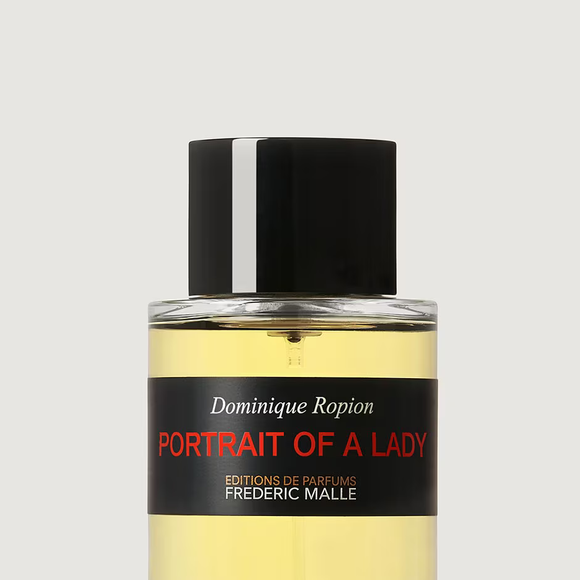 O perfume Frédéric Malle 'Portrait of a Lady' virou assunto após ser citado por Chay Suede; a fragrância custa cerca de R$ 2,3 mil