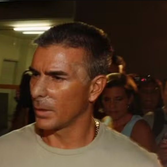 Patrono da Mocidade Independente, Rogério de Andrade está preso, mas da cadeia movimenta as peças para a mulher, Fabíola de Andrade, ser candidata à presidência da escola