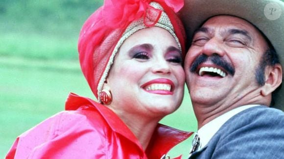 Regina Duarte é filha de Lima Duarte? Não, somente na novela 'Rainha da Sucata'. O casal fez sucesso como casal em 'Roque Santeiro'