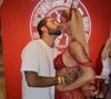 Separação Pedro Scooby e Cintia Dicker: casal ficou 7 anos juntos - na foto, troca de beijos durante aniversário da atriz na quadra do Salgueiro em dezembro de 2025