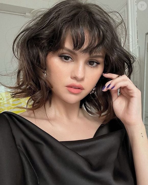 O corte de cabelo Botticelli Bob já foi adotado por Selena Gomez
