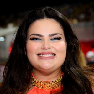 A atriz e modelo plus size Mayara Russi, que pode ser vista no elenco de ‘Verdades Secretas II’, se revoltou com falas de Rico Melquíades sobre pessoas gordas