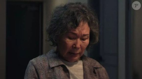Lee Joo-sil. interpretou a mãe do policial Hwang Joon-ho e madrasta de Hwang In-ho na segunda temporada de 'Round 6'