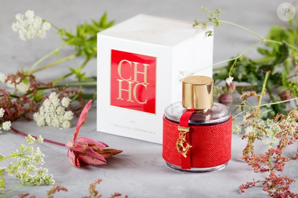 Perfume CH, da Carolina Herrera - Após o banho e nos lugares certos: onde aplicar perfume para fixar melhor o cheiro