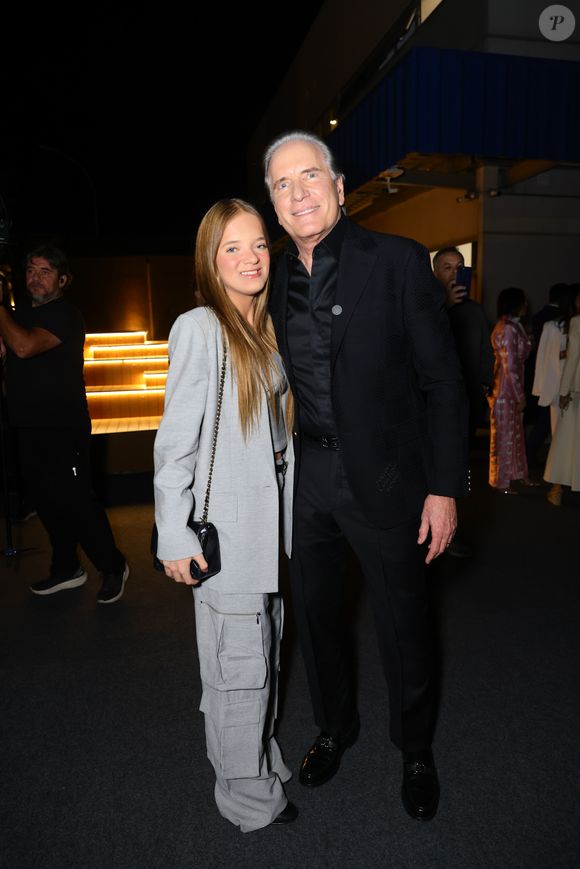 Roberto Justus contou que a filha Rafaella Justus já decidiu ficar na ponte aérea: 'Ela fala que se ficar em São Paulo, vai passar o fim de semana com a mãe no Rio. Se for para o Rio, vai passar o fim de semana com o pai em São Paulo'