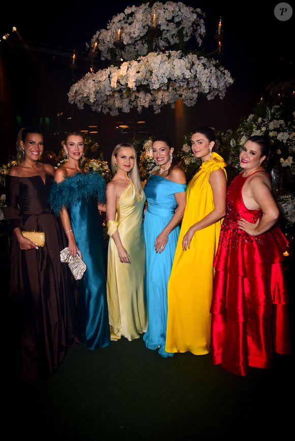 Veja foto de convidadas famosas no casamento de Maria Cavalcante e Cristiano