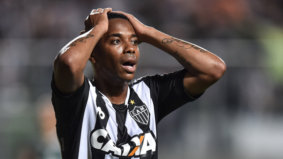 ‘Tremembé’: segunda temporada nem estreou e Robinho já cogita processar a Amazon; equipe jurídica traça estratégia antes de agir