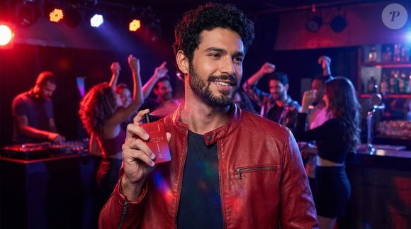 O Lattitude Race, da Hinode, foi a escolha para uma noite de balada e chamou atenção pelo aroma marcante. O Deo Parfum de 100 ml custava R$ 197,91 à vista, com 10% de desconto no Pix até o fechamento da matéria