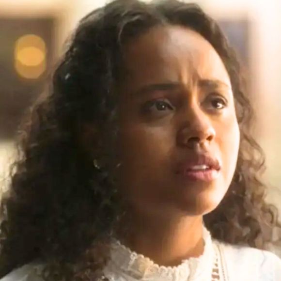 HOJE (19 de junho) em 'Garota do Momento': Beatriz é salva por personagem surpreendente após ataque explosivo de Juliano; filho deixa Maristela em choque