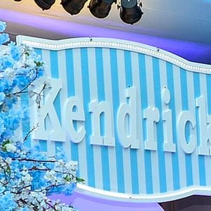 Nome de Kendrick é revelado logo na entrada de chá de bebê com produção assinada por Andrea Guimarães; veja os detalhes da decoração