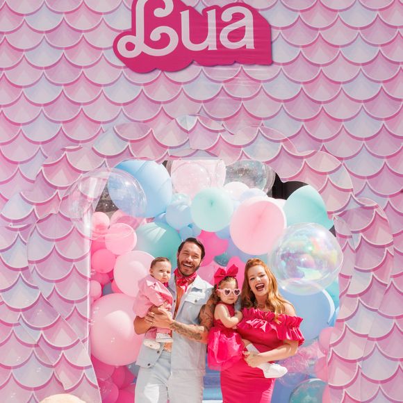 Viih Tube e Eliezer capricharam na produção para comemorar o segundo aniversário da filha Lua, nesta quarta-feira (9), com uma festa temática que fez a web suspirar