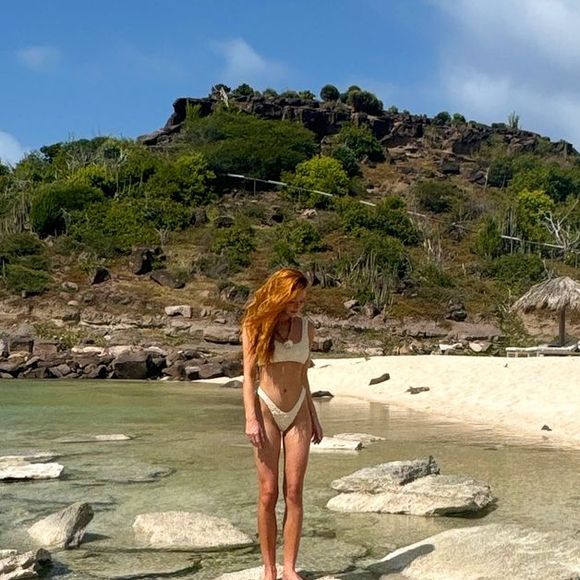 Apaixonada por tons neutros, Marina Ruy Barbosa sempre os escolhe em suas viagens
