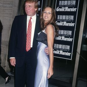 Melania Trump em 1998:  om o marido, Donald Trump, ela marcou presença no New York Film Festival