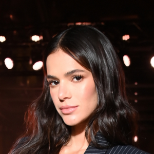 Bruna Marquezine entrega segredo de beleza, mas declara nunca ter colocado boca, ainda que muita gente acredite nisso