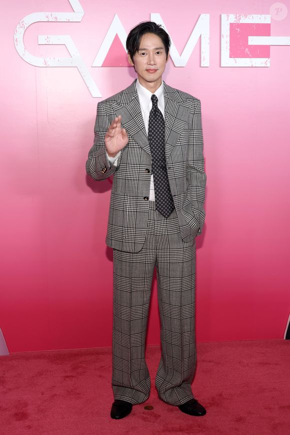 Park Sung-hoon alega que postou a imagem sem querer: ‘Enquanto checava seu inbox, ele acidentalmente publicou a imagem’