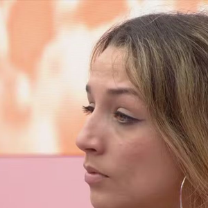 Samira, do Big Brother Brasil 26, viralizou nas redes após internautas descobrirem que seu nome completo coincide com personagens da novela O Clone, sucesso da TV brasileira com Solange Couto