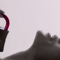 Apenas uma borrifada: como o Boticário usou a ciência para criar a 1ª fragrância do mundo que desperta a sensualidade feminina?