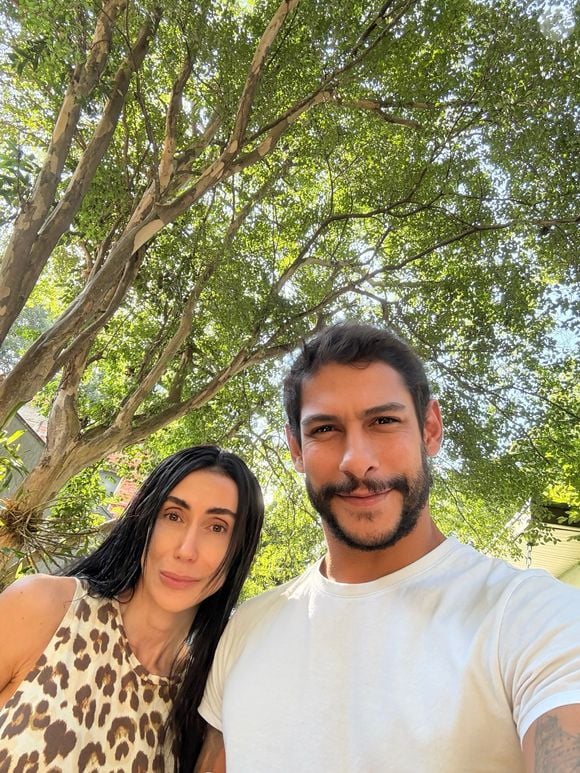 Michelle Barros disse que a gestação "é de um sonho antigo de empreender que a gente escolheu criar com muito carinho e trazer pra vocês"