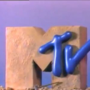 A MTV entrou na Justiça e acusou a Band de plágio. Uma decisão judicial determinou a suspensão de dois quadros do ‘Descontrole’