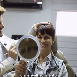 Insatisfeita com o envelhecimento precoce, a chef procurou o médico e cirurgião Dr. Danilo Bravo por indicação de Ana Paula Padrão