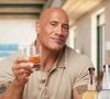 A tequila de milhões de Dwayne Johnson, o The Rock: agora à venda no Brasil, marca da bebida aumentou fortuna do ator e tem valor de mercado estimado em 3,5 bilhões de dólares