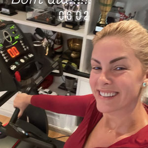 Vale lembrar que no início do ano, Ana Hickmann, a noiva de Edu Guedes, chegou a comentar no YouTube sobre algumas mudanças de hábitos em sua dieta.