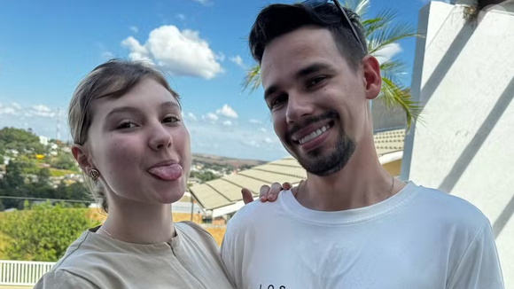 Isabel Veloso é casada com Lucas Borba desde 2024