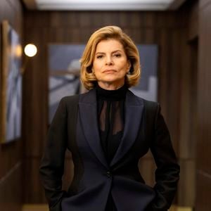 Odete (Debora Bloch) avisa a Walter (Leandro Lima) que vai destruir a empresa de Raquel (Taís Araújo), nos próximos capítulos da novela 'Vale Tudo'.