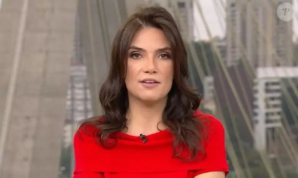 Sabina Simonato viralizou com cantada ao vivo e agora comanda o 'Bom Dia São Paulo' interinamente