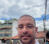 Diogo Nogueira votou neste domingo (04), no Recreio dos Bandeirantes, Zona Oeste do Rio de Janeiro