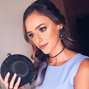 Em raras ocasiões, Bruna Biancardi fez luzes nos cabelos