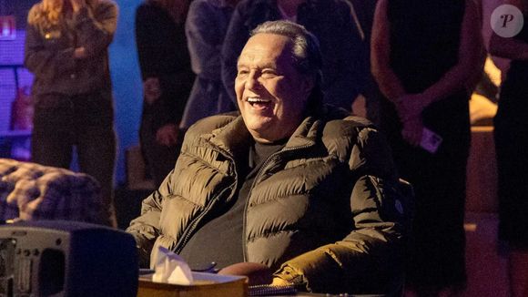 Dennis Carvalho acha que Afonso (Humberto Carrão) é o assassino de Odete Roitman