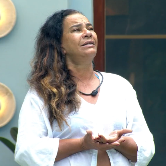 'Sabe quanto eu recebo?': Solange Couto revela valor real da sua aposentadoria e aponta questionamento de agente de saúde ao usar o SUS