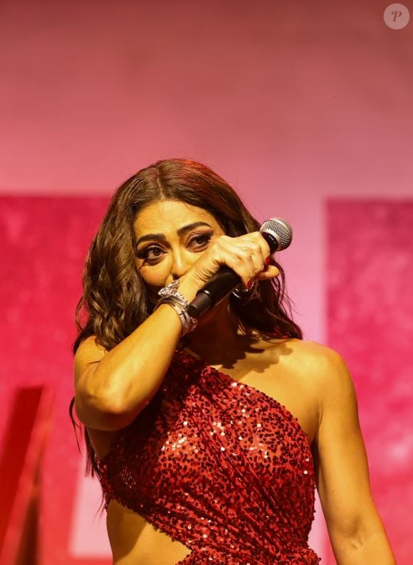 Choro de Juliana Paes marcou retorno da atriz à Viradouro para o carnaval 2026