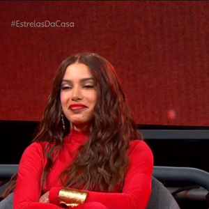 Anitta roubou a cena na estreia de ‘Estrelas da Casa’ com críticas, brincadeiras e seu famoso jeito sincerão. Apesar da repercussão, o reality amargou baixa audiência na Globo