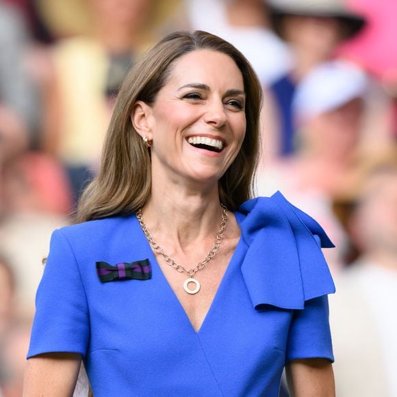 Segundo a Vogue Brasil, Kate Middleton também incentiva os filhos Príncipe George, Princesa Charlotte e Príncipe Louis a desenvolverem a criatividade por meio de atividades artísticas