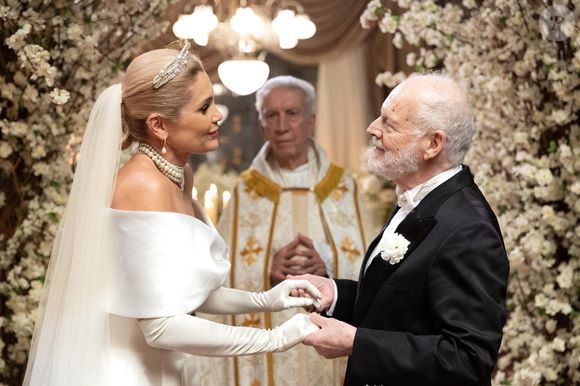 O ator Jaime Leibovitch vive um nobre que se casa com Sandra na novela Eta Mundo Melhor